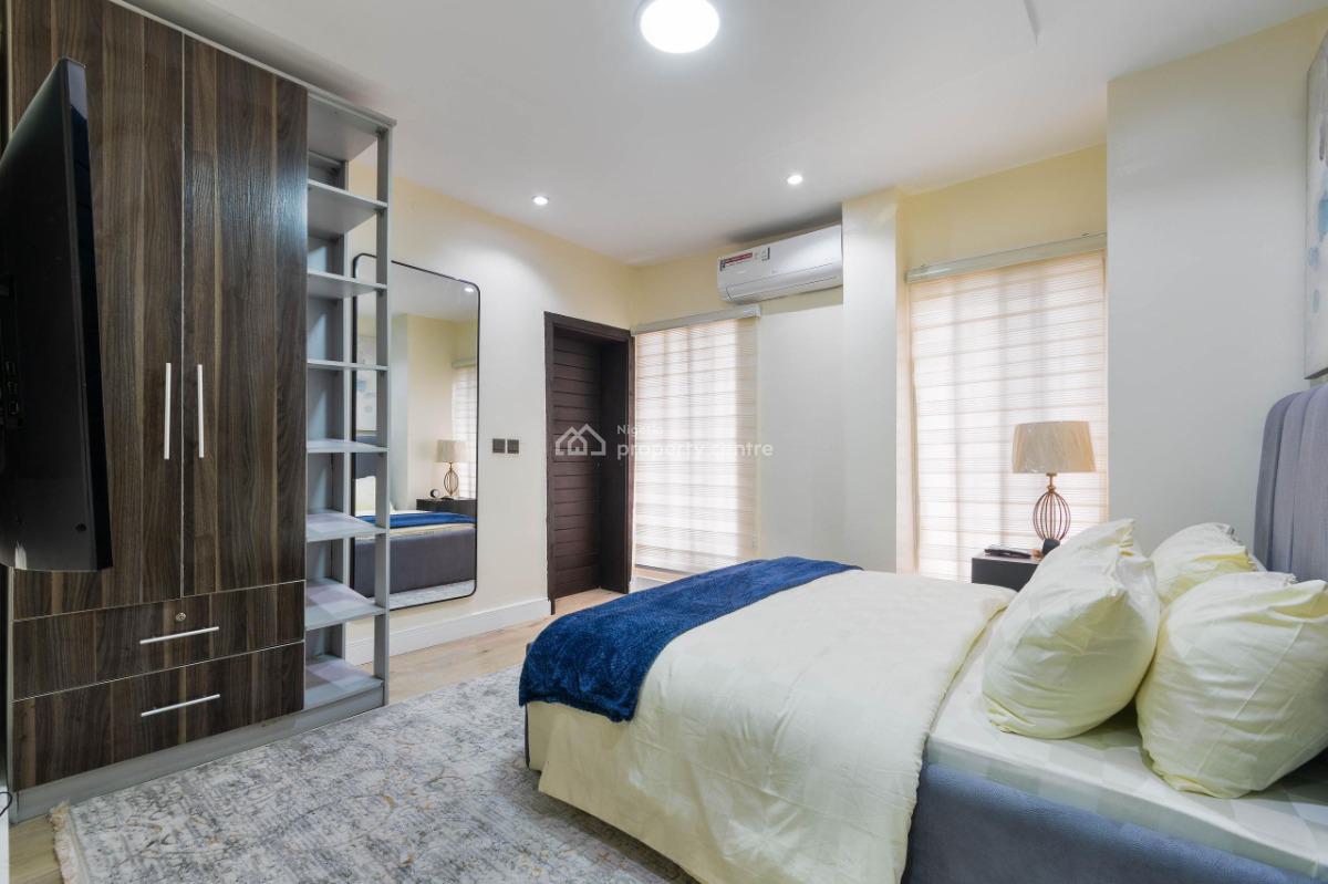Sophisticated 3-bedroom Apartment, Lekki Phase 1, Lekki, Lagos, House Short Let