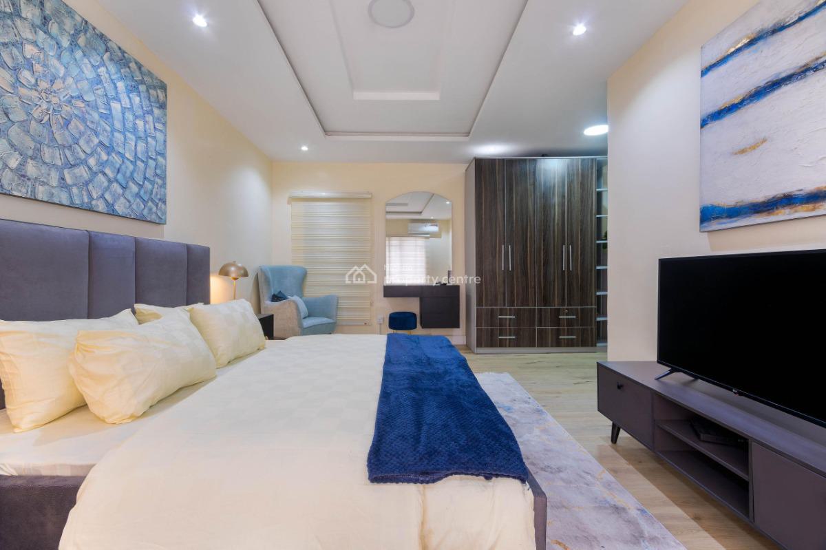 Sophisticated 3-bedroom Apartment, Lekki Phase 1, Lekki, Lagos, House Short Let