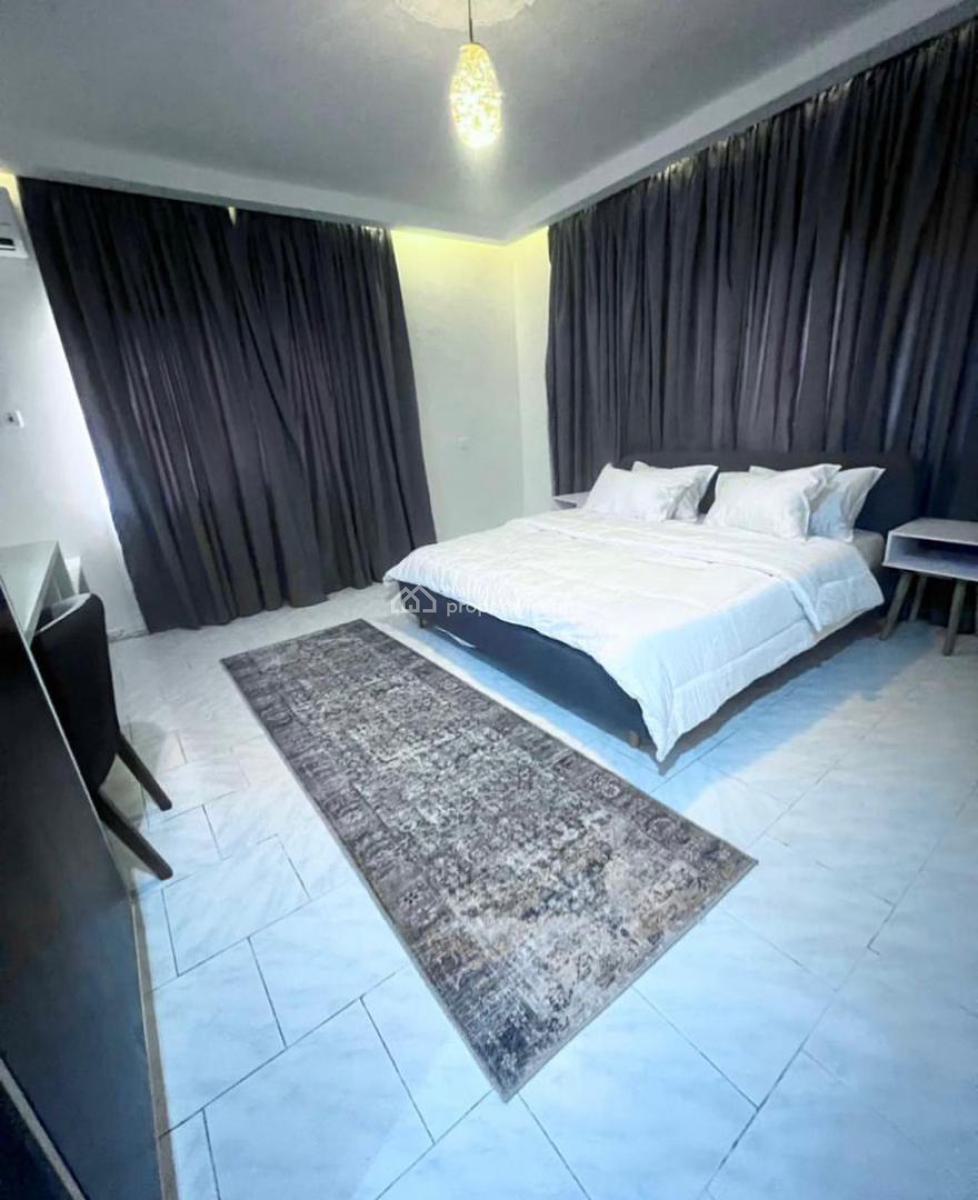 Nice 3 Bedroom Flat, Nice Location at Maitama, Maitama District, Abuja, Flat / Apartment for Rent