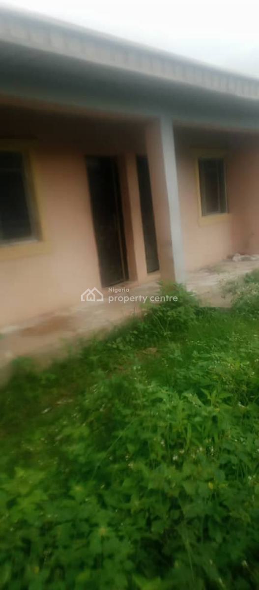 Farm Land with Buildings (farmstead), Adepegba Road, Olodo Town, Odeda, Ogun, Factory for Sale