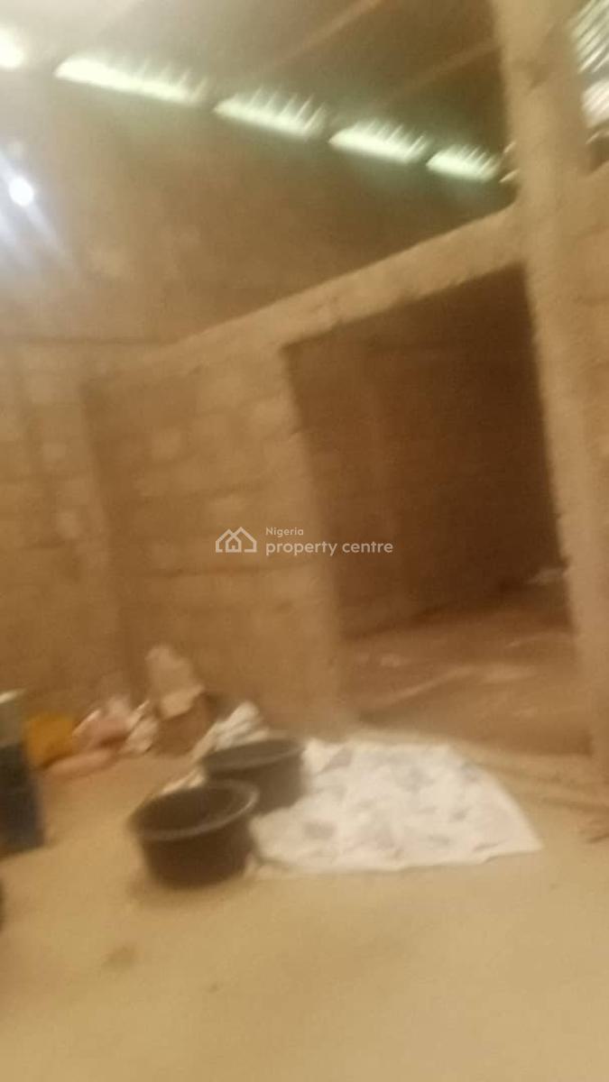 Farm Land with Buildings (farmstead), Adepegba Road, Olodo Town, Odeda, Ogun, Factory for Sale