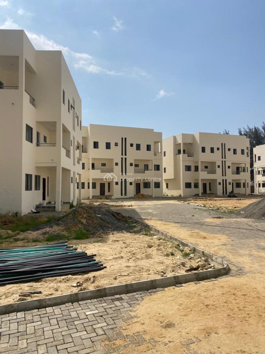 Newly Built 4 Bedroom Terrace Duplex in a Gated Estate, Osapa, Lekki, Lagos, Terraced Duplex for Rent