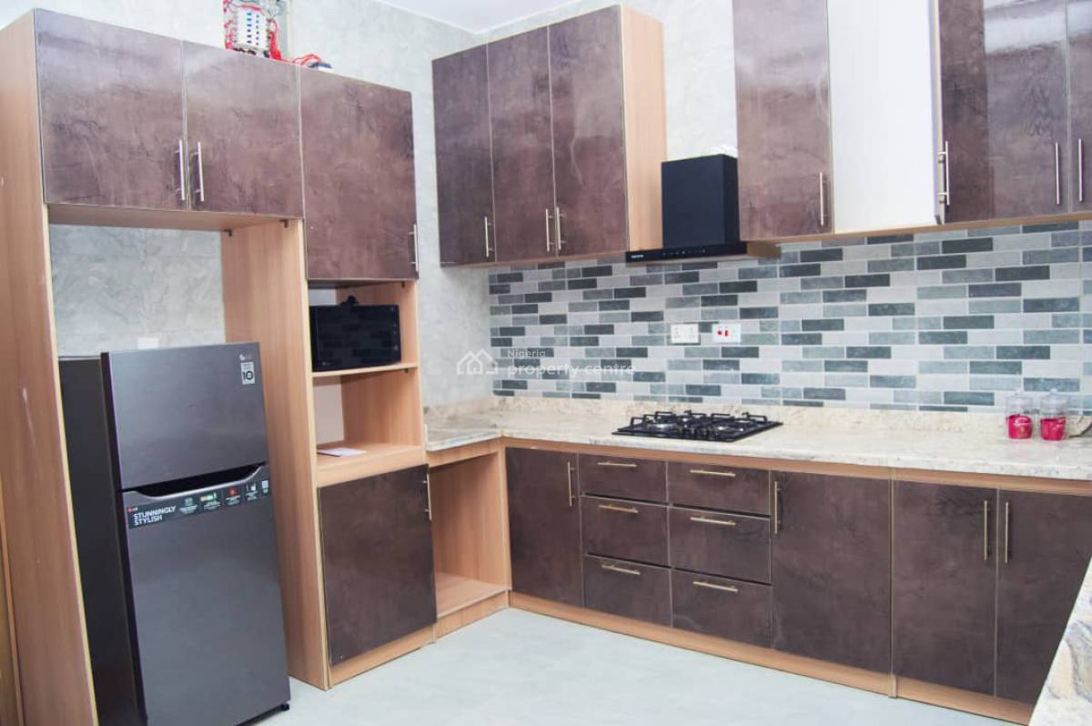 Stylish 2 Bedroom Apartment, Happyland Estate, Sangotedo, Ajah, Lagos, Flat / Apartment Short Let