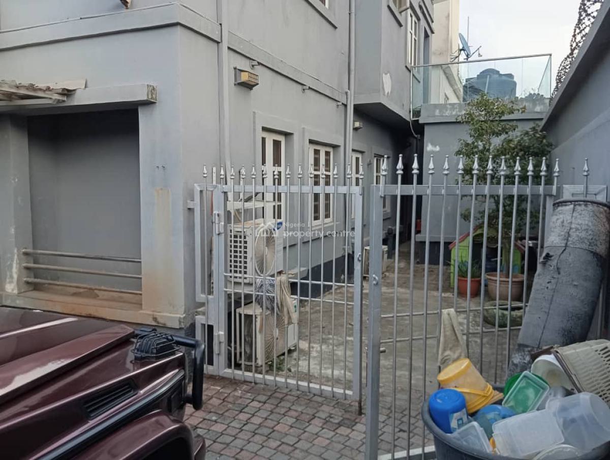 a Well Built Up 4 Bedrooms Detached House En-suite with a Bq, 27 Seki Erelu Street, Lekki Phase 1, Lekki, Lagos, House for Rent