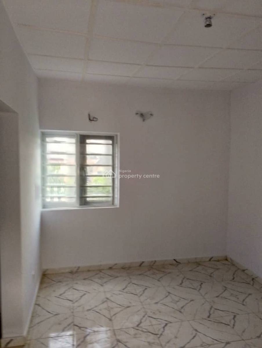 Standard Mini Flat, Balogun Estate,lucky Fiber Road, Ikorodu, Lagos, Flat / Apartment for Rent