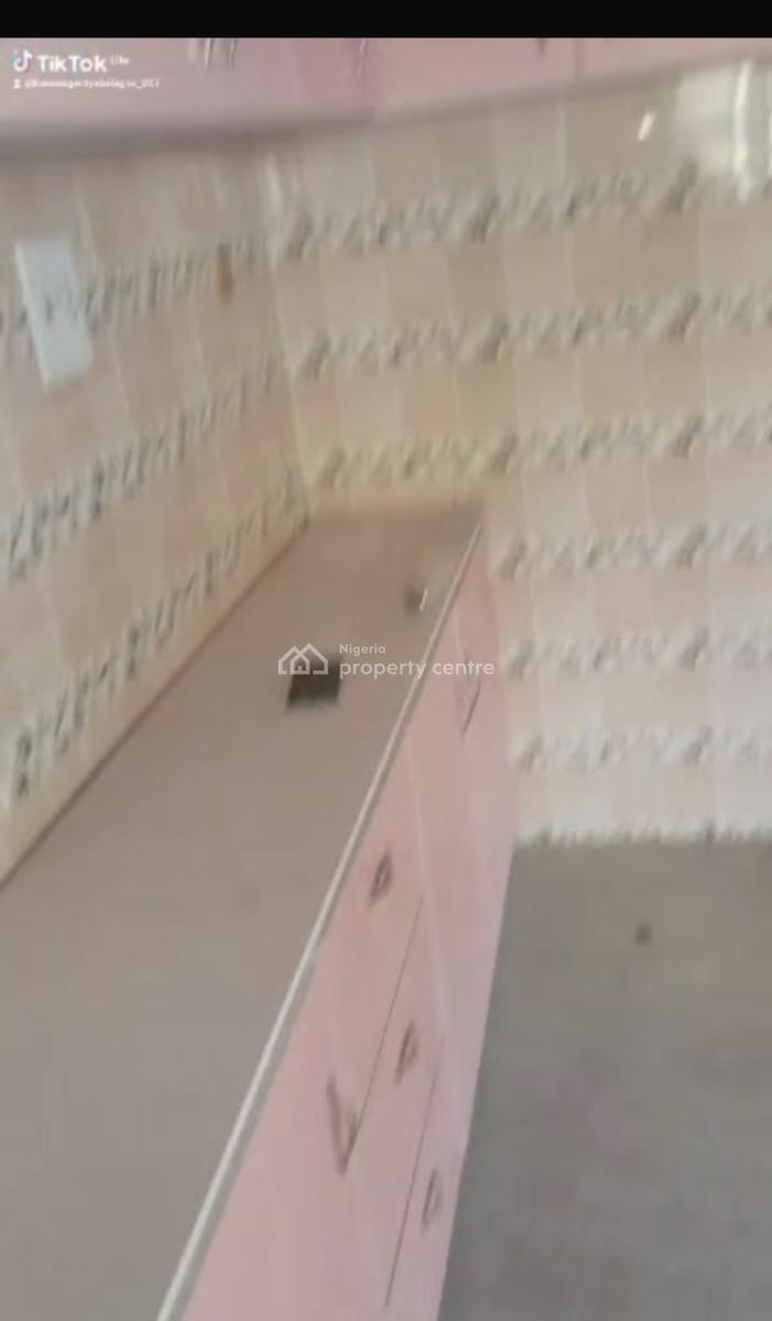 Spacious Newly Built 2 Bed Room Flat + Spacious and Fitted Kitchen, Shomolu, Lagos, Flat / Apartment for Rent