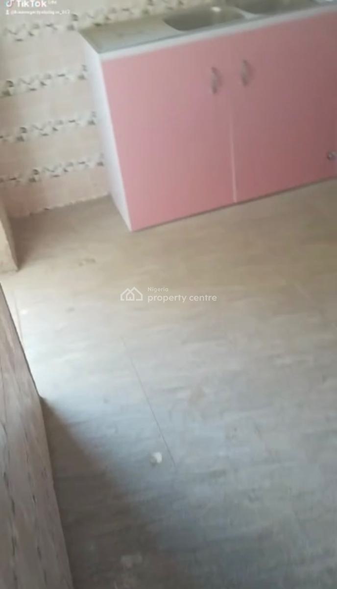 Spacious Newly Built 2 Bed Room Flat + Spacious and Fitted Kitchen, Shomolu, Lagos, Flat / Apartment for Rent