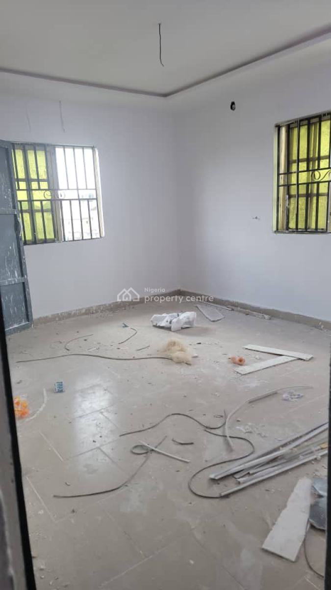 Clean and Spacious 3 Bedroom Apartment ( Upstairs), Badore, Ajah, Lagos, Flat / Apartment for Rent