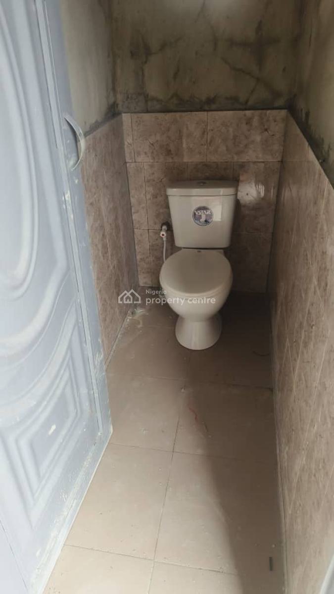 Space for Bar, Restaurant and Event Center on a Busy Road, Ajah, Lagos, Restaurant / Bar for Rent