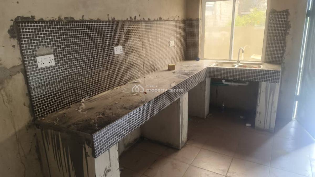 Space for Bar, Restaurant and Event Center on a Busy Road, Ajah, Lagos, Restaurant / Bar for Rent