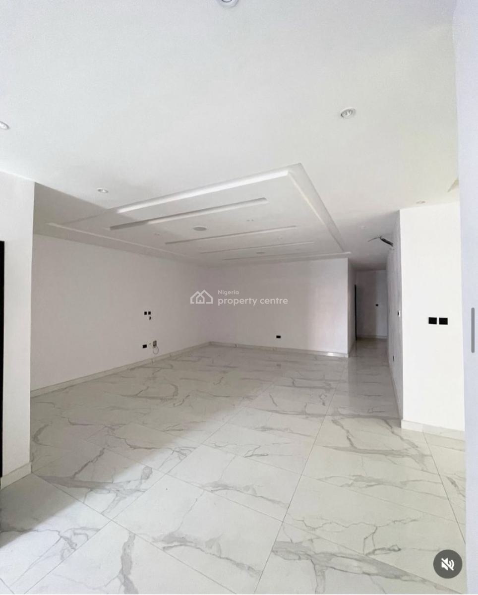 Contemporary 2 Bedroom Apartment, Lekki Phase 1, Lekki, Lagos, Flat / Apartment for Sale