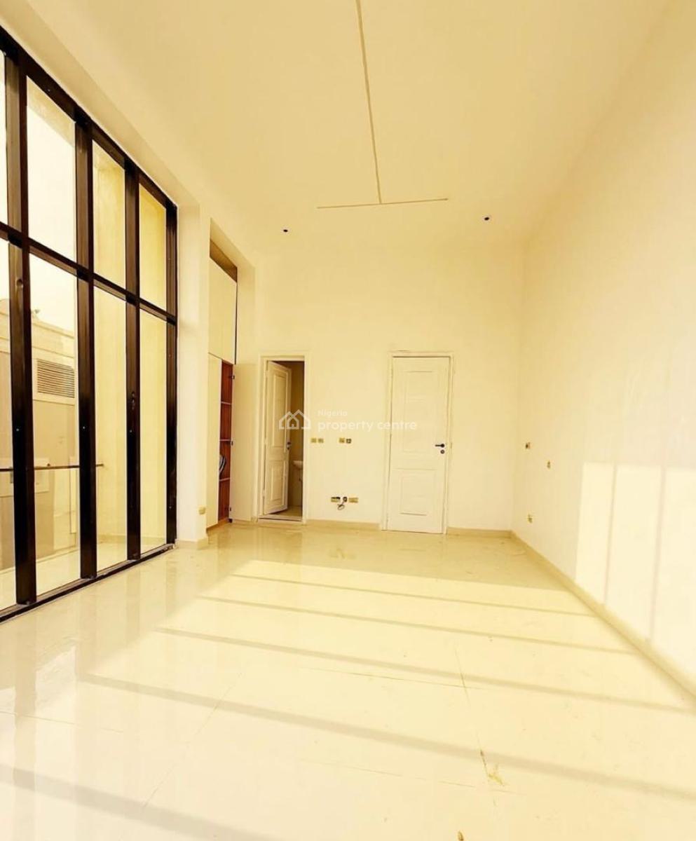 The Beautiful 3 Bedroom Apartment with Bq, Lekki Phase 1, Lekki, Lagos, Flat / Apartment for Sale
