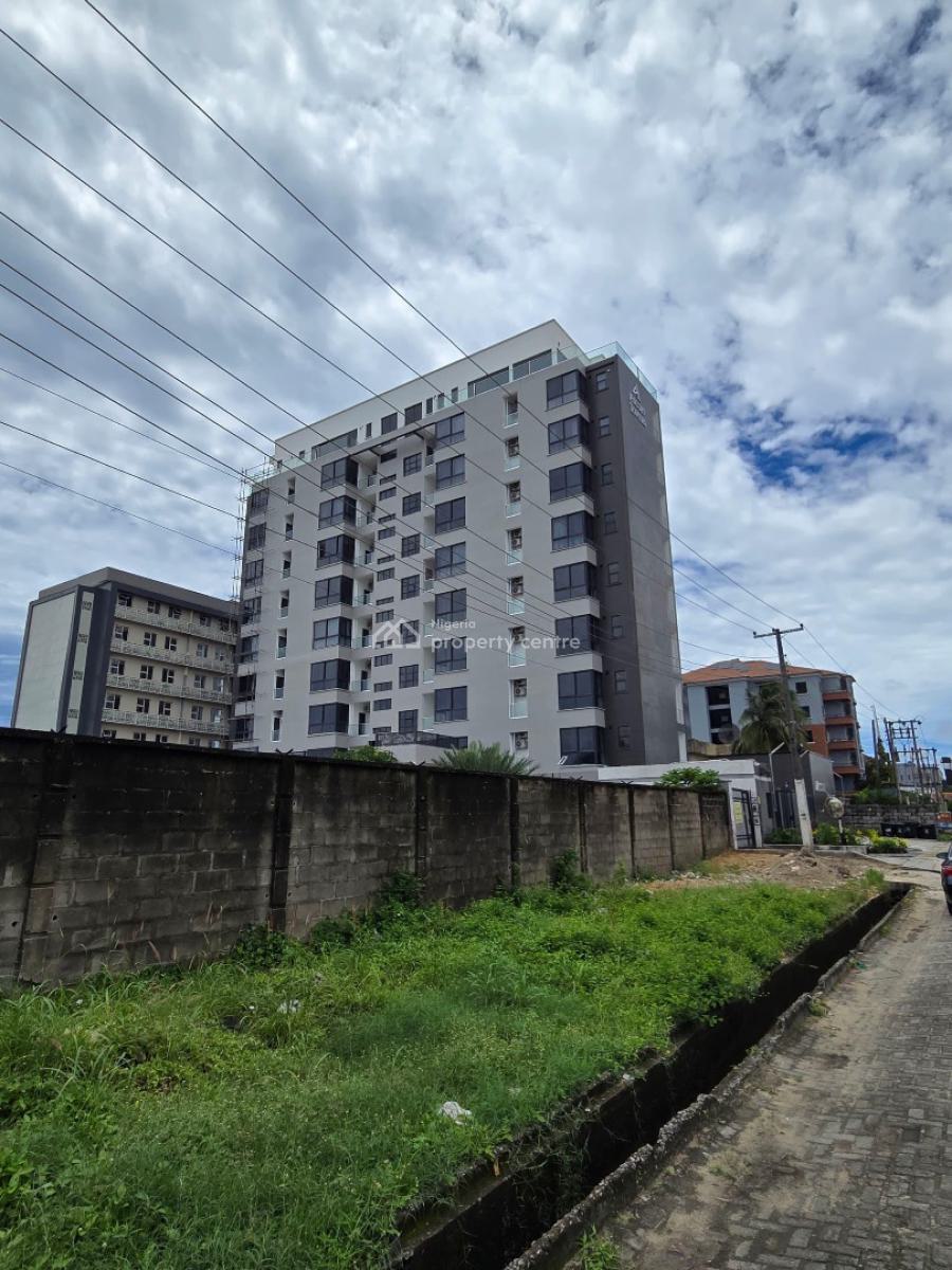 Luxurious and Spacious 3 Bedroom Apartment Offering Elegant Interiors, Lekki, Lekki Phase 1, Lekki, Lagos, Block of Flats for Sale