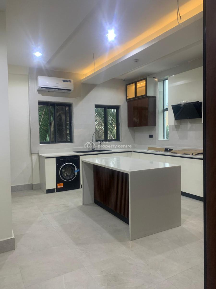 Luxury Serviced 4 Bedroom Maisonette with a Bq, Old Ikoyi, Ikoyi, Lagos, Flat / Apartment for Rent