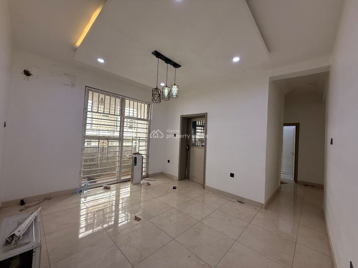 Beautiful Spacious 3 Bed with Bq (1st Floor), Jahi Gilmore, Jahi, Abuja, Flat / Apartment for Rent