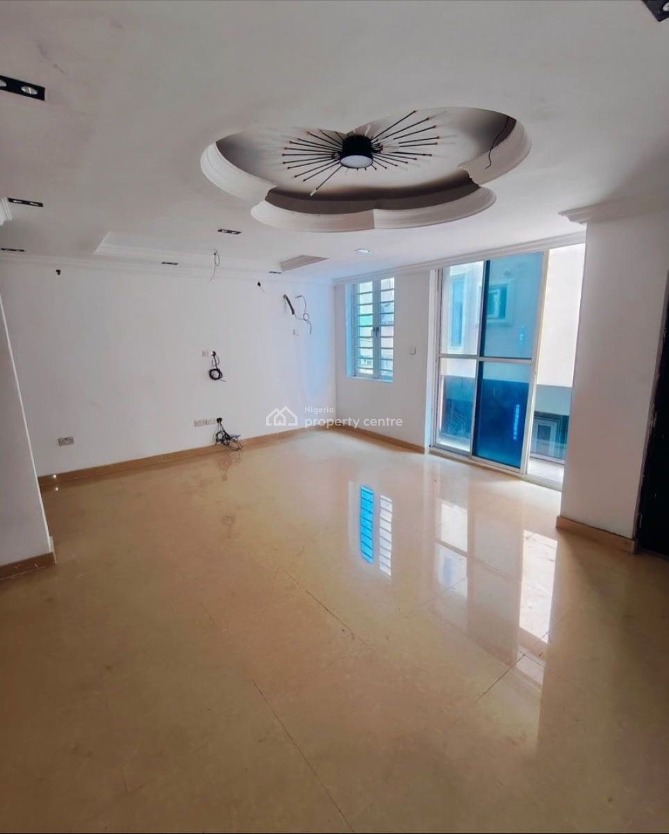 Beautifully Designed 3-bedroom Apartment with Solar & Inverter, Enjoy Modern Comfort, Premium Design, and 24/7 Energy Independence in, Yaba, Lagos, Block of Flats for Sale