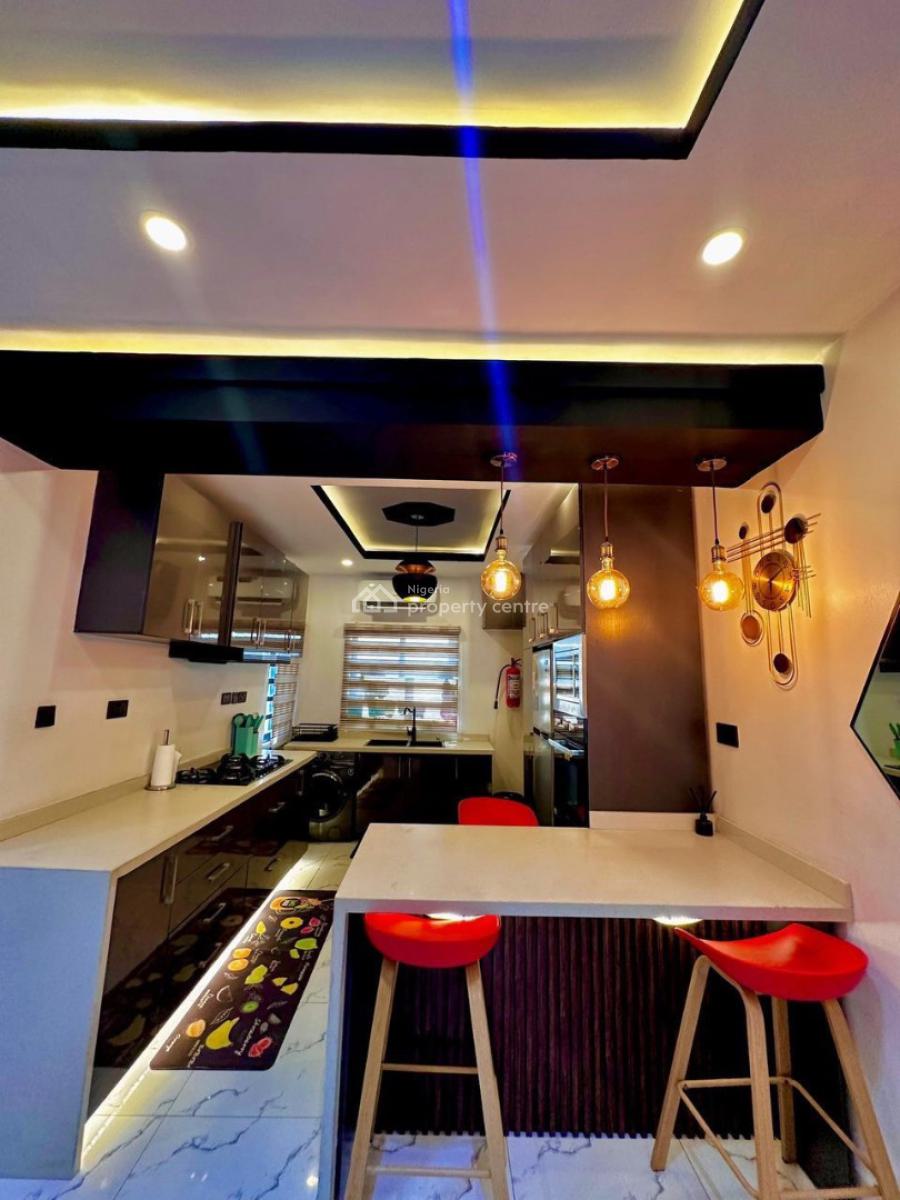 Beautifully Furnished One Bedroom Apartment with Ps5, Board &dart Game, Lekki Phase 1, Lekki, Lagos, Flat / Apartment Short Let