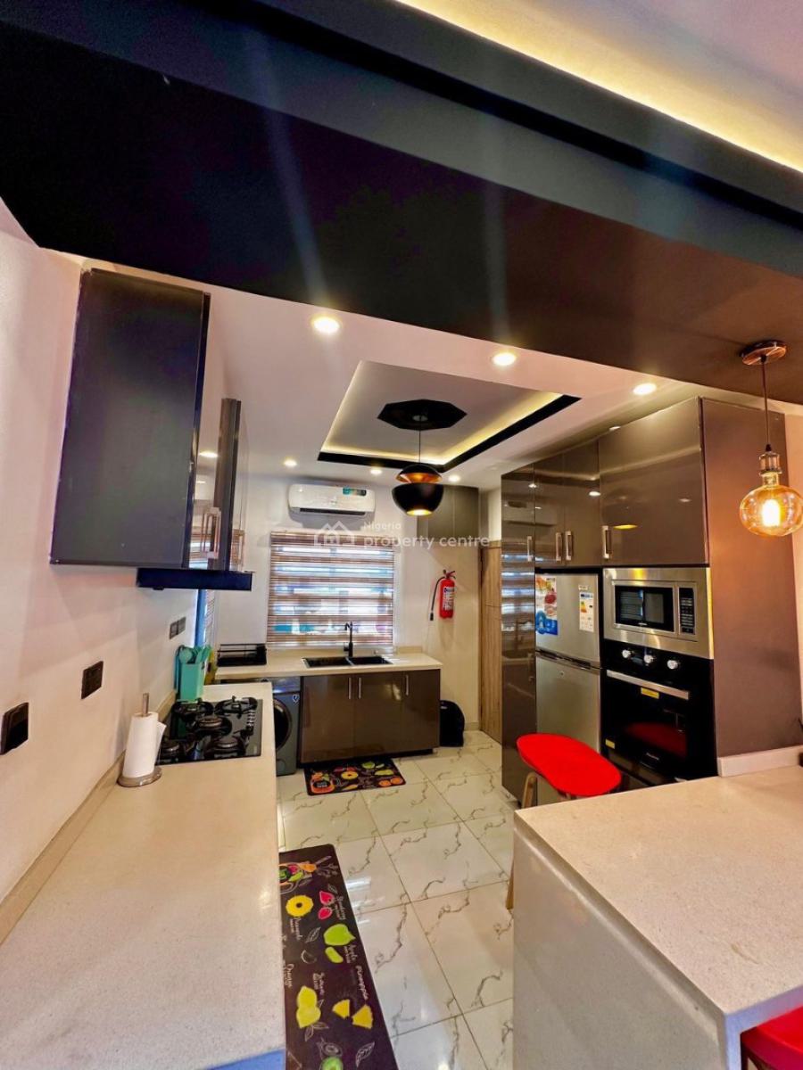 Beautifully Furnished One Bedroom Apartment with Ps5, Board &dart Game, Lekki Phase 1, Lekki, Lagos, Flat / Apartment Short Let