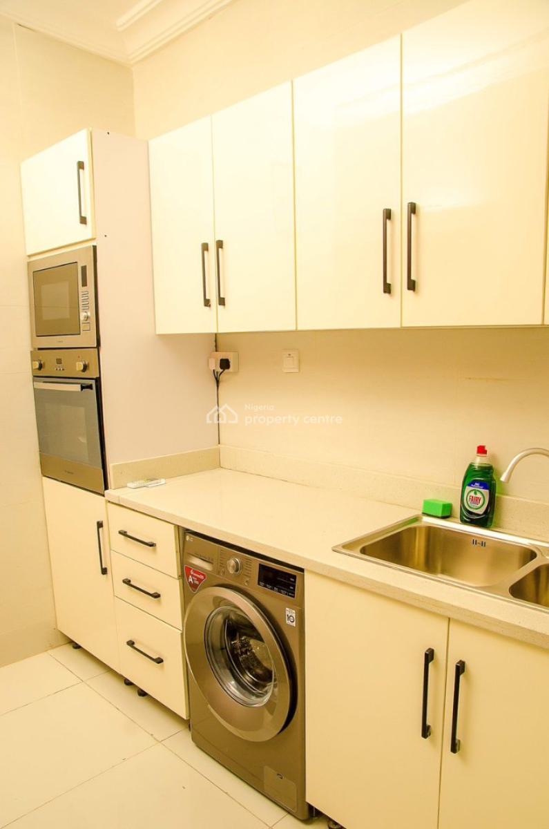 Beautifully Furnished One Bedroom Apartment with Ps5, Board &dart Game, Lekki Phase 1, Lekki, Lagos, Flat / Apartment Short Let