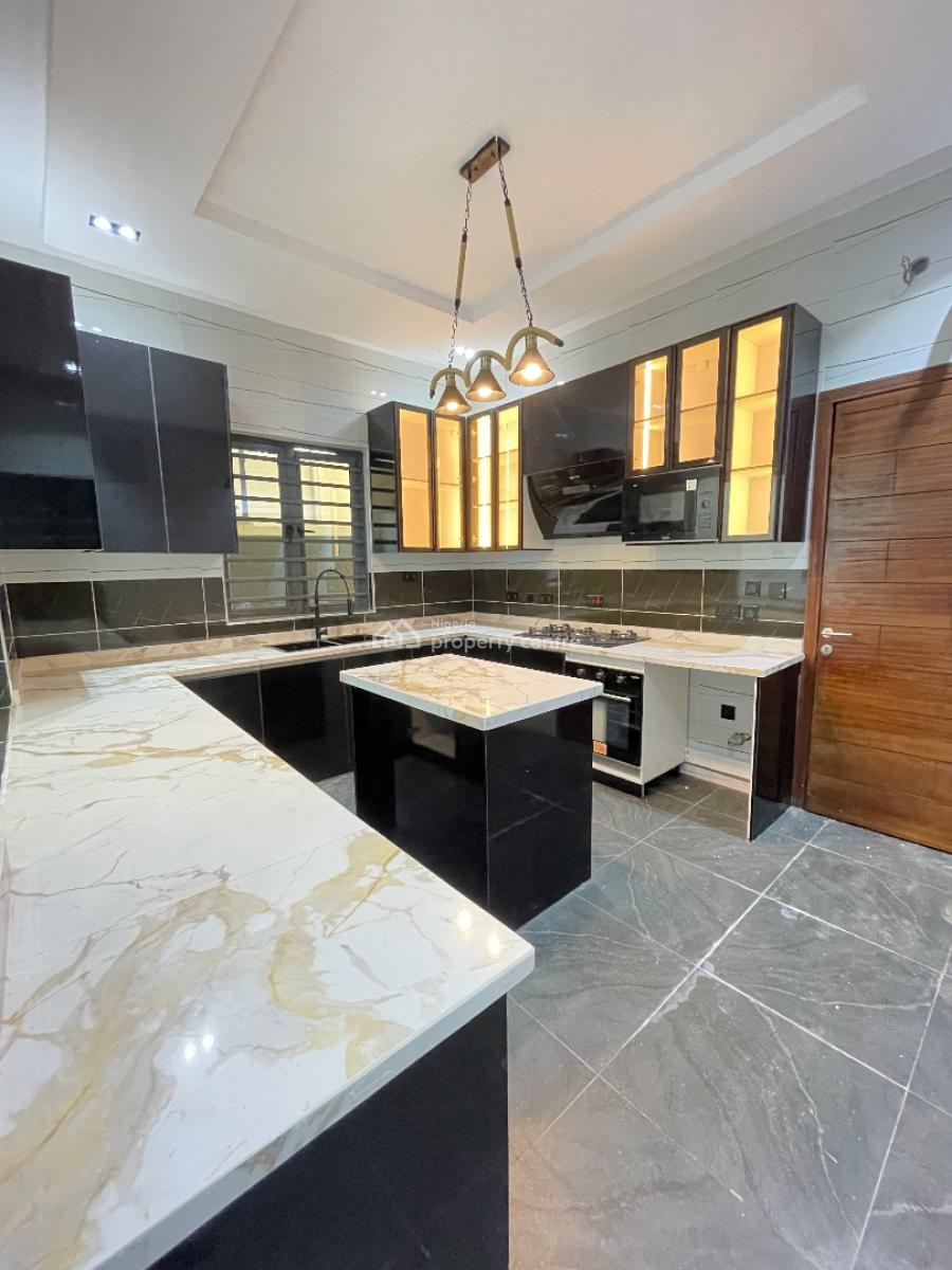 5 Bedroom Fully Detached Duplex, Ikota Lekki, Lekki, Lagos, Flat / Apartment for Sale