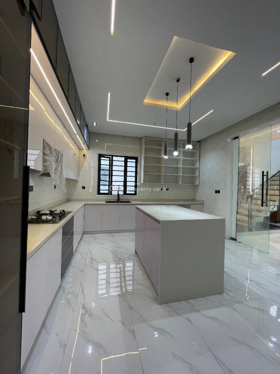 5 Bedroom Fully Detached with Bq and Swimming Pool, Ajah Lekki, Lekki, Lagos, Flat / Apartment for Sale