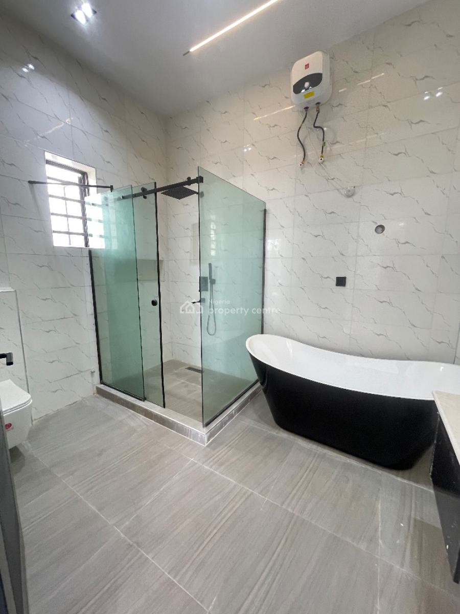 5 Bedroom Fully Detached with Bq and Swimming Pool, Ajah Lekki, Lekki, Lagos, Flat / Apartment for Sale