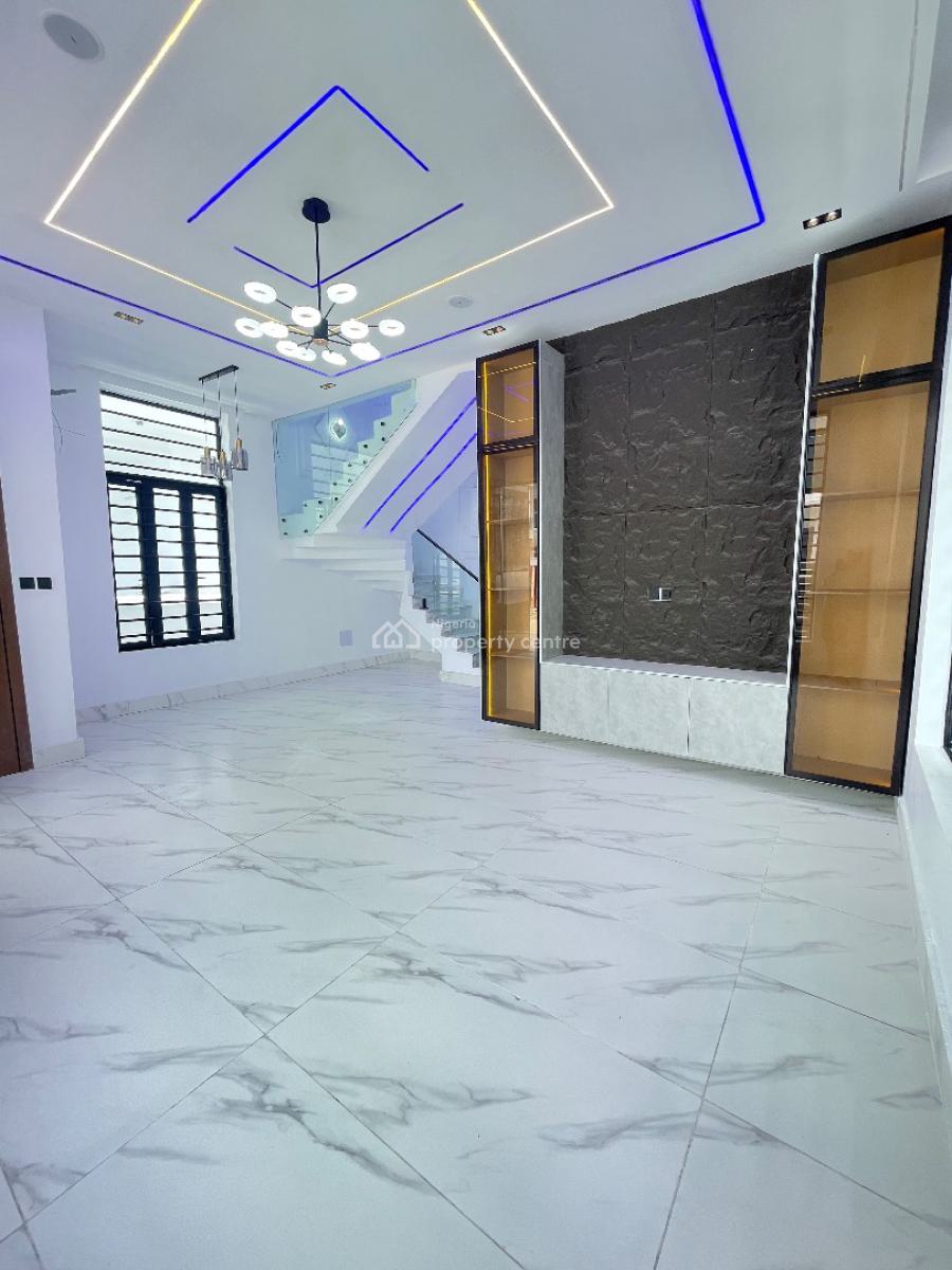 4 Bedroom Fully Detached with a Swimming Pool and Bq, Ajah Lekki, Lekki, Lagos, Flat / Apartment for Sale