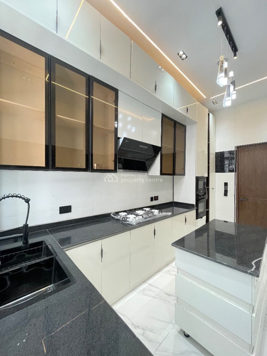 4 Bedroom Fully Detached with a Swimming Pool and Bq, Ajah Lekki, Lekki, Lagos, Flat / Apartment for Sale