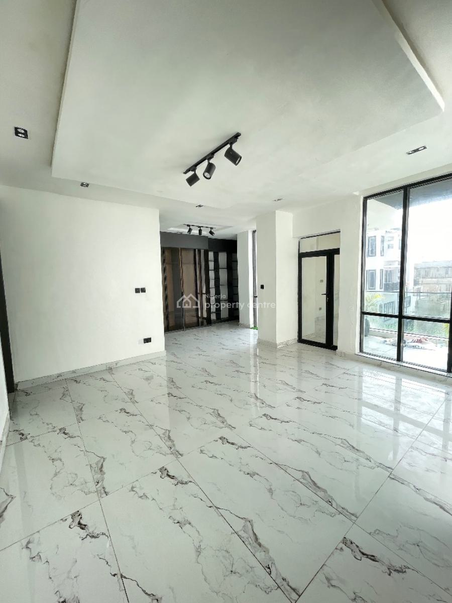 5-bedroom Fully Detached Duplex with Swimming Pool & Bq -- ₦350m, Chevron Lekki, Lekki, Lagos, Flat / Apartment for Sale