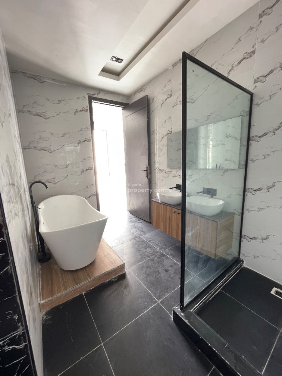 5-bedroom Fully Detached Duplex with Swimming Pool & Bq -- ₦350m, Chevron Lekki, Lekki, Lagos, Flat / Apartment for Sale