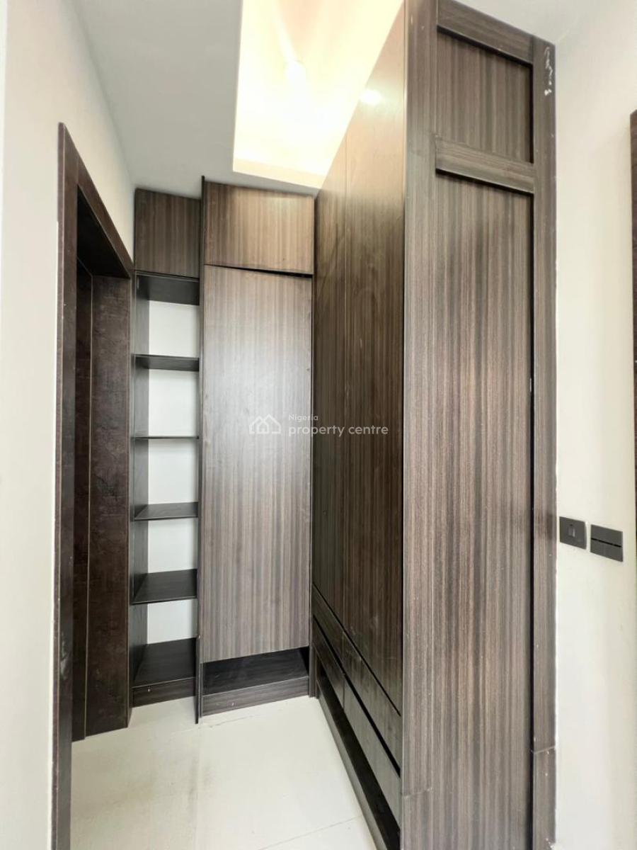 2bedroom Serviced Apartment, Lekki Phase 1, Lekki Phase 1, Lekki, Lagos, Flat / Apartment for Sale