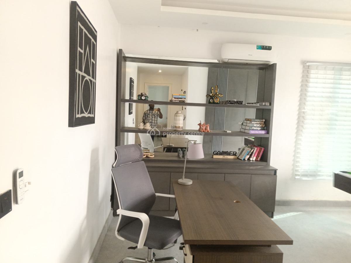 4 Bedroom Semi-detached House in Oniru, Oniru Estate, Oniru, Victoria Island (vi), Lagos, Flat / Apartment Short Let