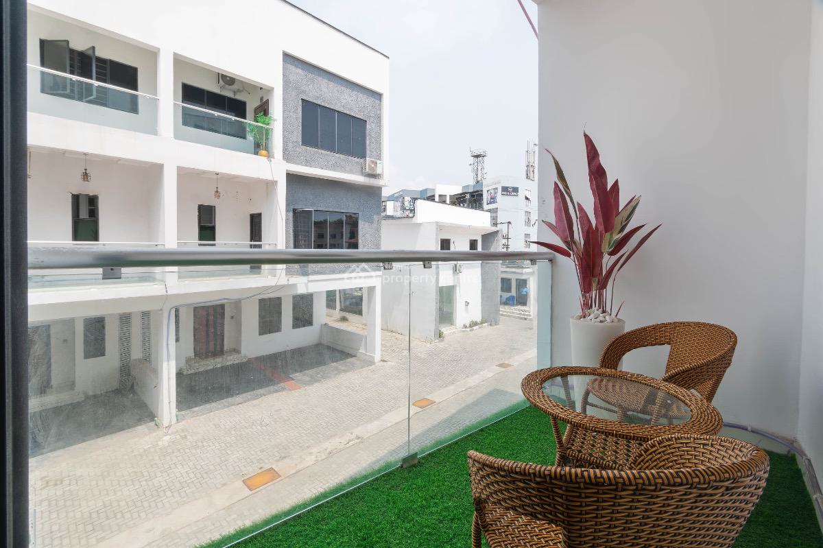 Luxurious 4 Bedroom Duplex with Swimming Pool, Gym, Ps5, Snooker Board, Ikate, Lekki, Lagos, Terraced Duplex Short Let