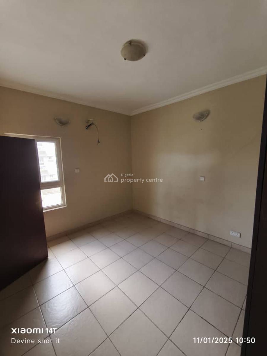Fully Serviced 3 Bedroom Flat in a Secure Estate, Cadogan, Osapa, Lekki, Lagos, Flat / Apartment for Rent