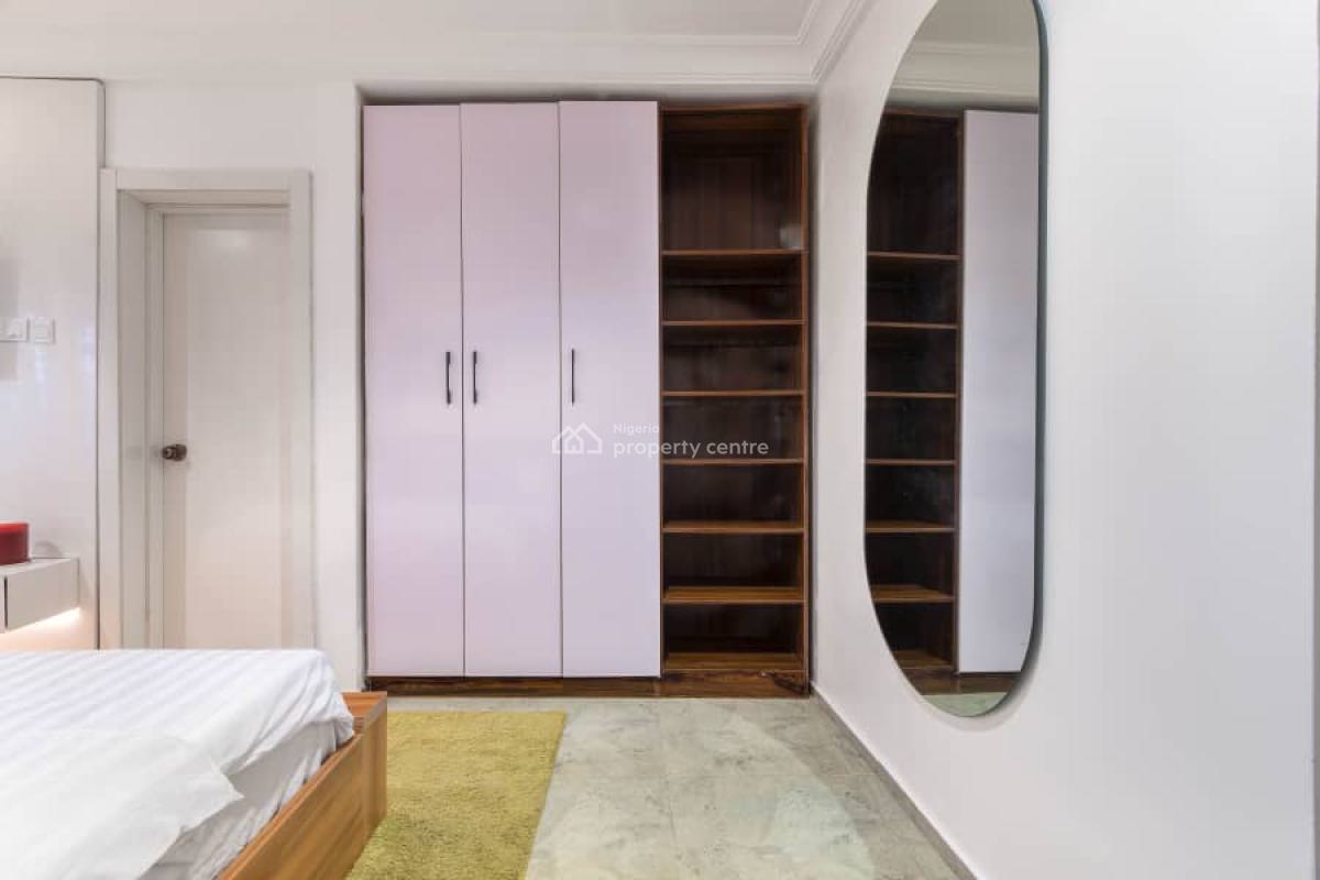 Book This Luxurious 🥰 One Bedroom Apartment, with a Cinema, Lekki Phase 1, Lekki, Lagos, Flat / Apartment Short Let