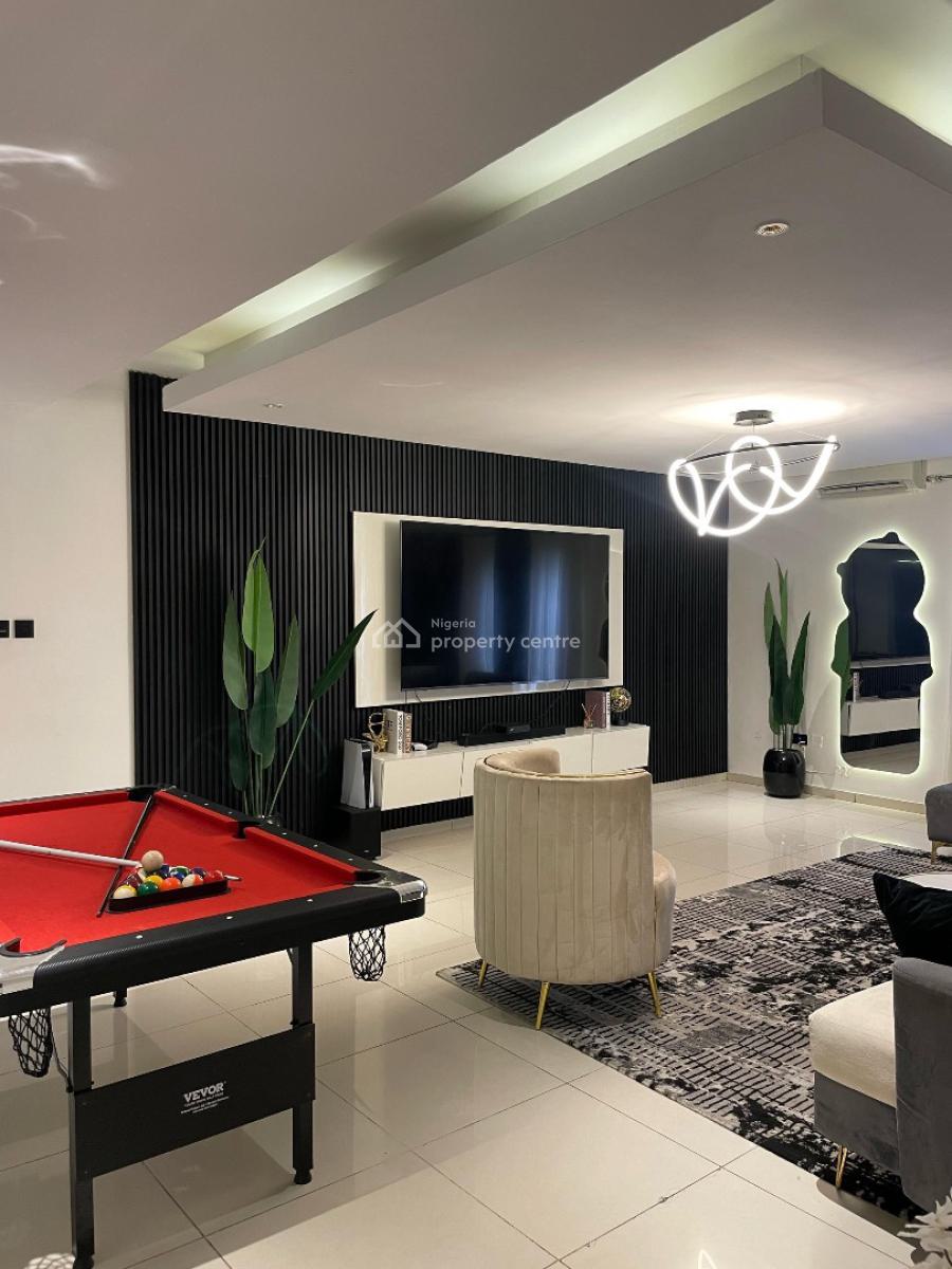 Spacious 1 Bedroom with Ps5,snooker and 2 Balcony Space, Lekki Phase 1, Lekki, Lagos, Flat / Apartment Short Let