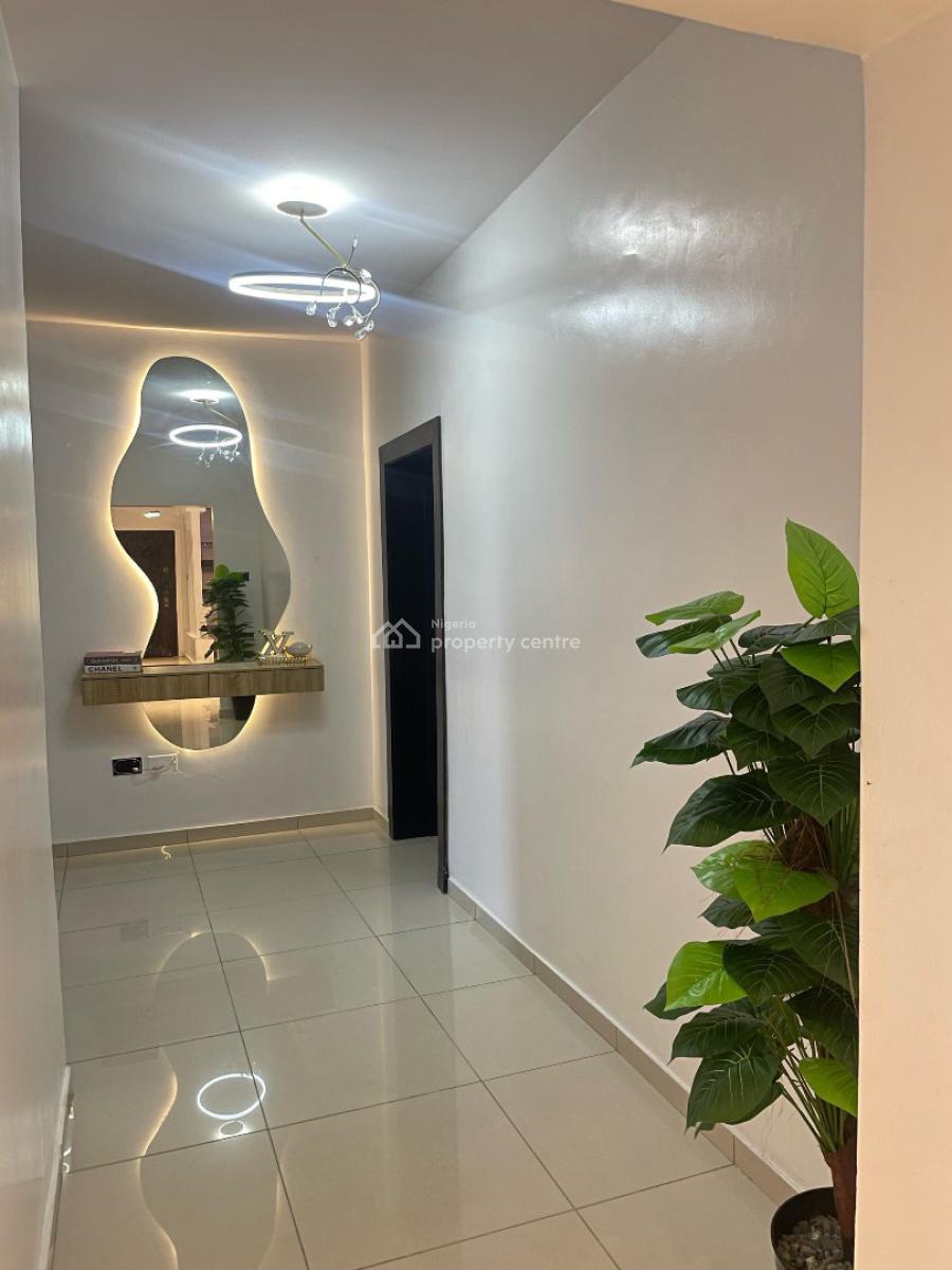 Spacious 1 Bedroom with Ps5,snooker and 2 Balcony Space, Lekki Phase 1, Lekki, Lagos, Flat / Apartment Short Let