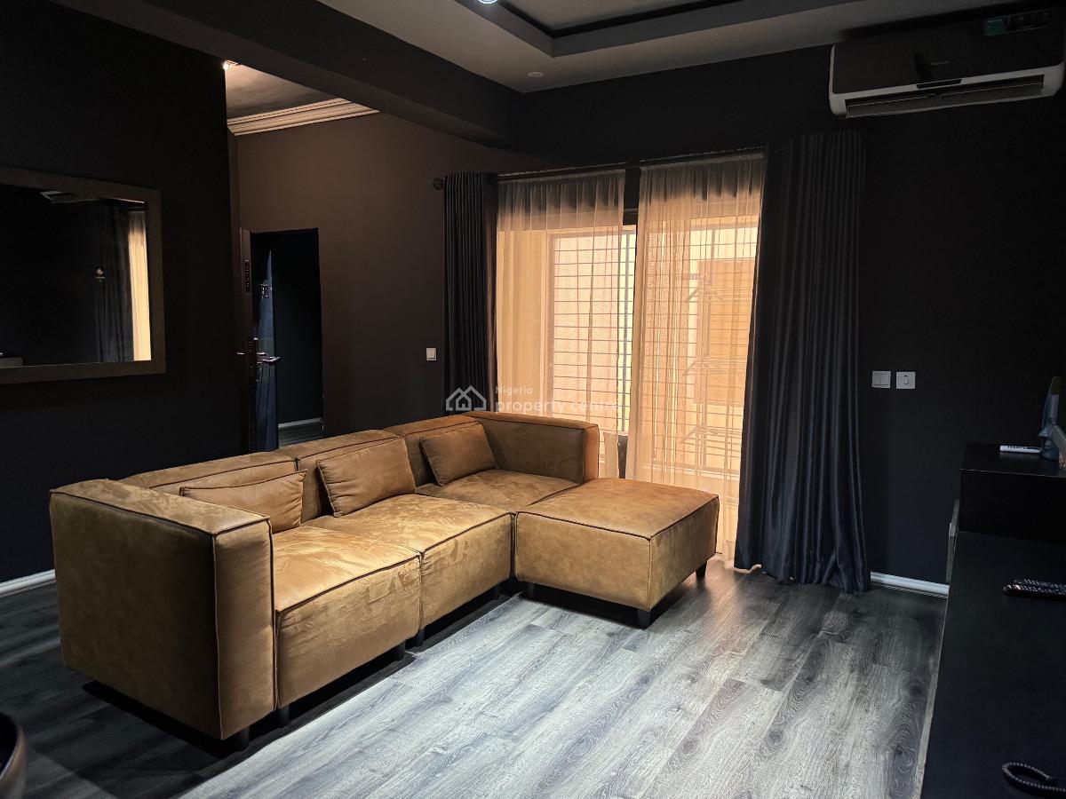 Spacious 2 Bedroom Apartment with,swimming Pool,game Area (snooker,ten, Lekki Phase 1, Lekki, Lagos, Flat / Apartment Short Let
