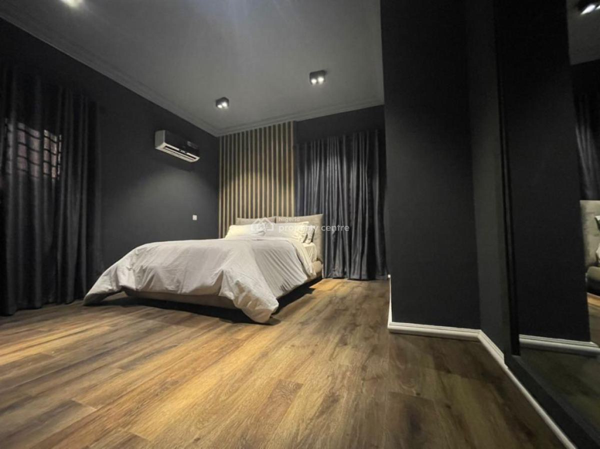 Spacious 2 Bedroom Apartment with,swimming Pool,game Area (snooker,ten, Lekki Phase 1, Lekki, Lagos, Flat / Apartment Short Let