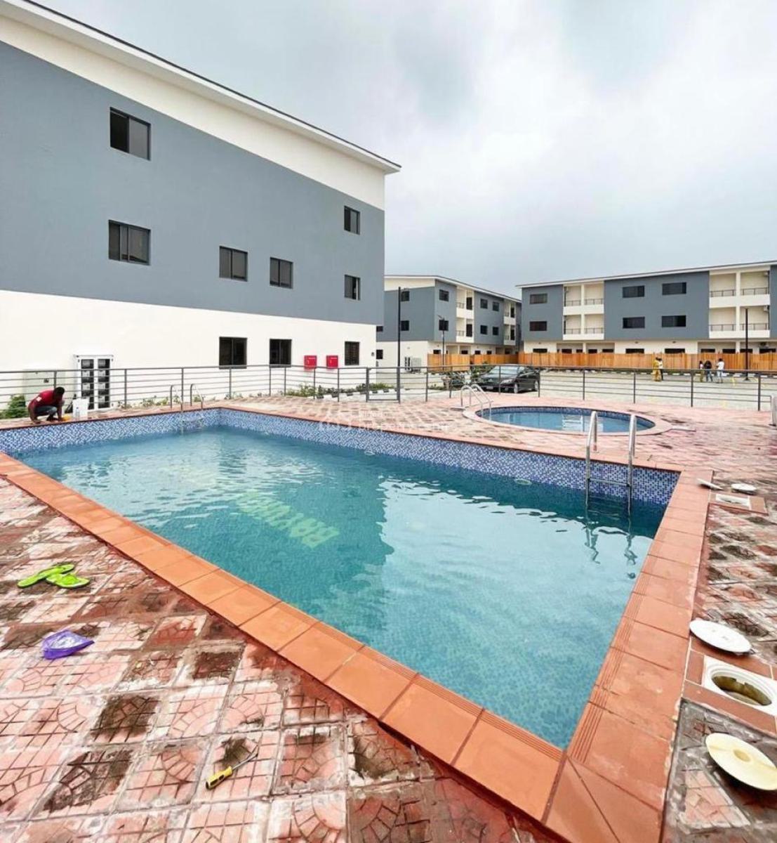 Spacious 2 Bedroom Apartment with,swimming Pool,game Area (snooker,ten, Lekki Phase 1, Lekki, Lagos, Flat / Apartment Short Let