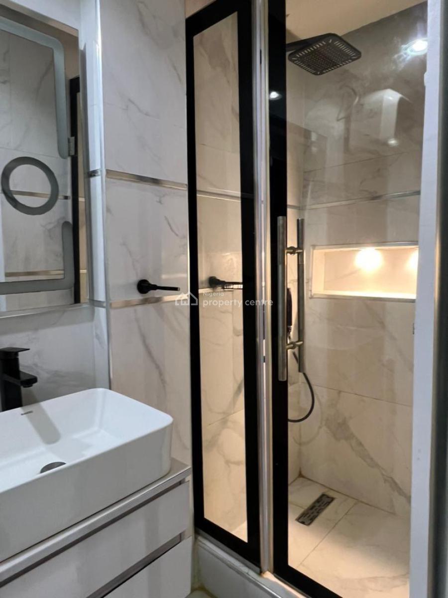 1 Bedroom Apartment with Ps5,swimming Pool and Other Top Notch Ameniti, Lekki Phase 1, Lekki, Lagos, Flat / Apartment Short Let