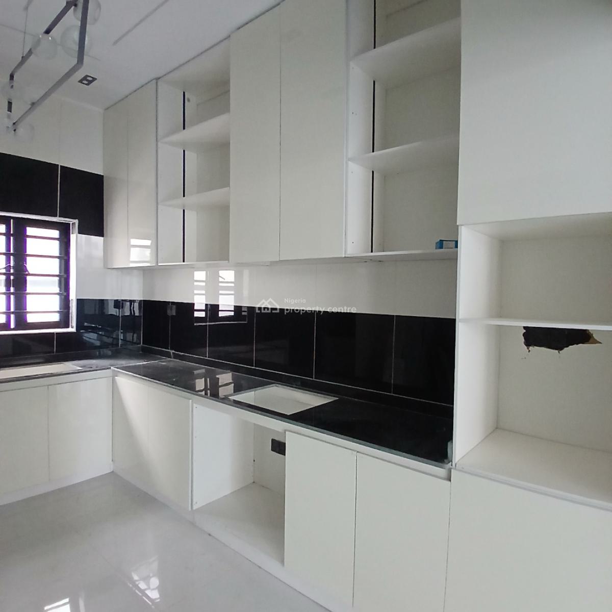 Spacious 4 Bedroom Semi-detached Duplex with Ample Parking, Chevron Toll Gate, Orchid Road, Lekki, Lagos, Semi-detached Duplex for Sale