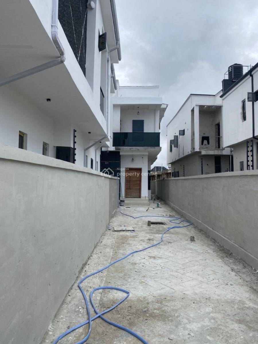 Brand New 4 Bedroom Semi Detached Duplex + Bq, Ologolo, Lekki, Lagos, Semi-detached Duplex for Rent