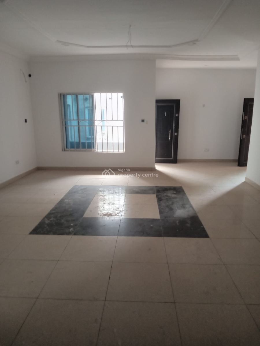 a Very Good Spacious & Serviced 3-bedroom Flat + 1bq, Guzape District ( Video of The House Is Attached), Guzape District, Abuja, Flat / Apartment for Rent