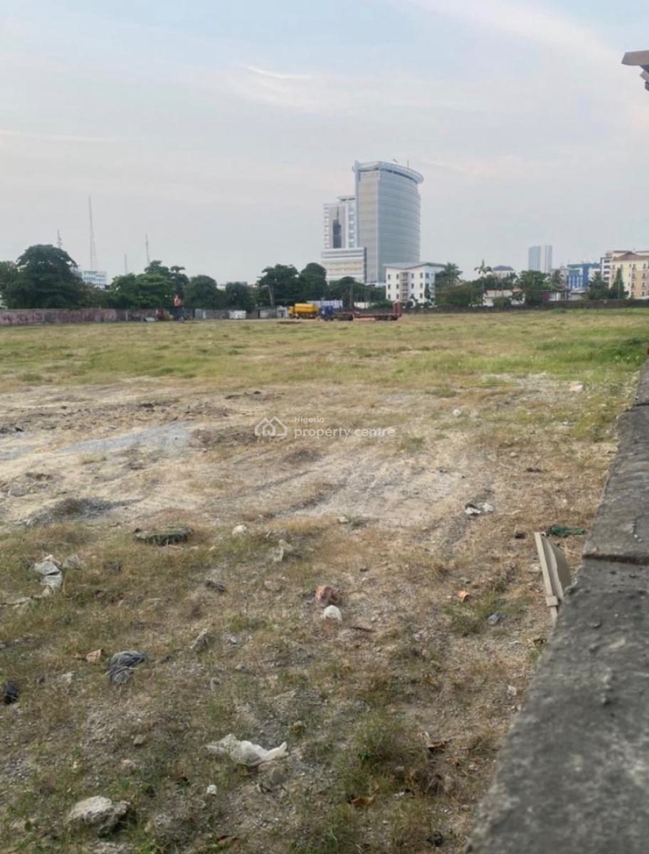 Cornerpiece 1,996 Hectares of Prime Land, Victoria Island (vi), Lagos, Mixed-use Land for Sale