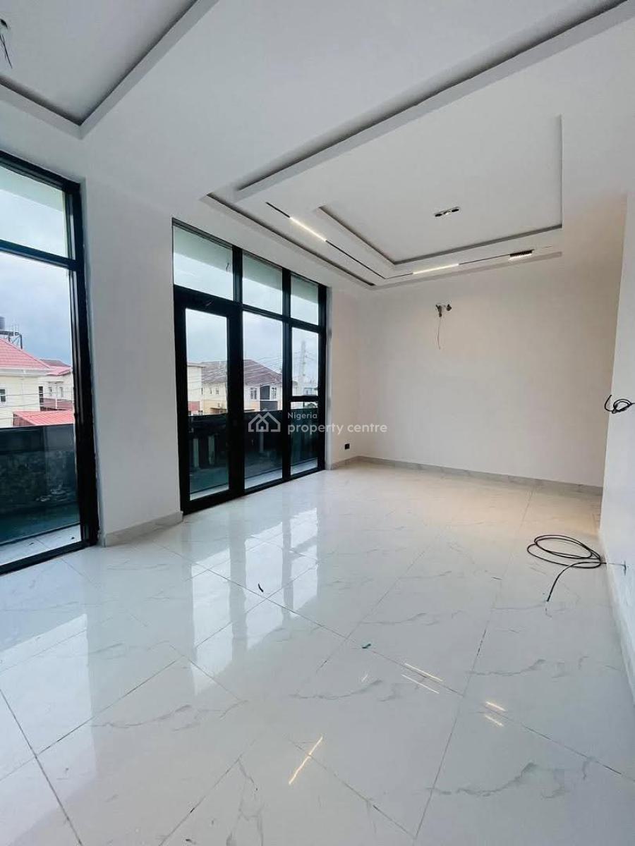 Spacious 4-bedroom Terrace Duplex, Lekki Phase 1, Lekki, Lagos, Terraced Duplex for Rent