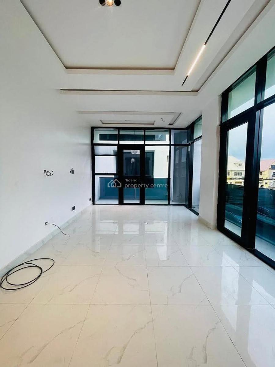 Spacious 4-bedroom Terrace Duplex, Lekki Phase 1, Lekki, Lagos, Terraced Duplex for Rent