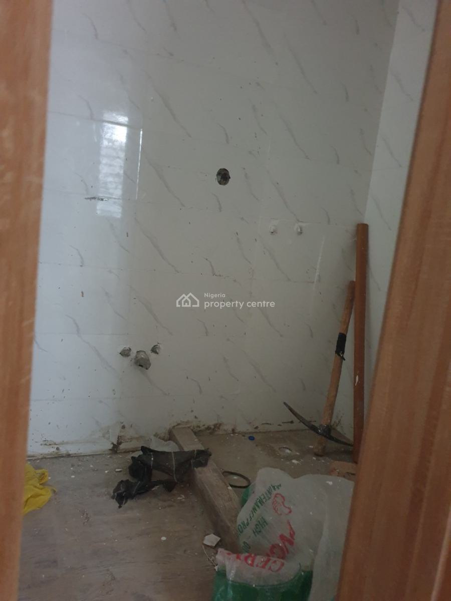 Spacious 2bedroom Flat, Spg Road, Lekki, Lagos, Flat / Apartment for Rent