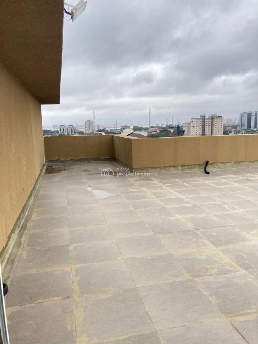 Brand New Serviced 3 Bedroom Penthouse + Swimming Pool, Gym, Elevator, Victoria Island (vi), Lagos, Flat / Apartment for Rent