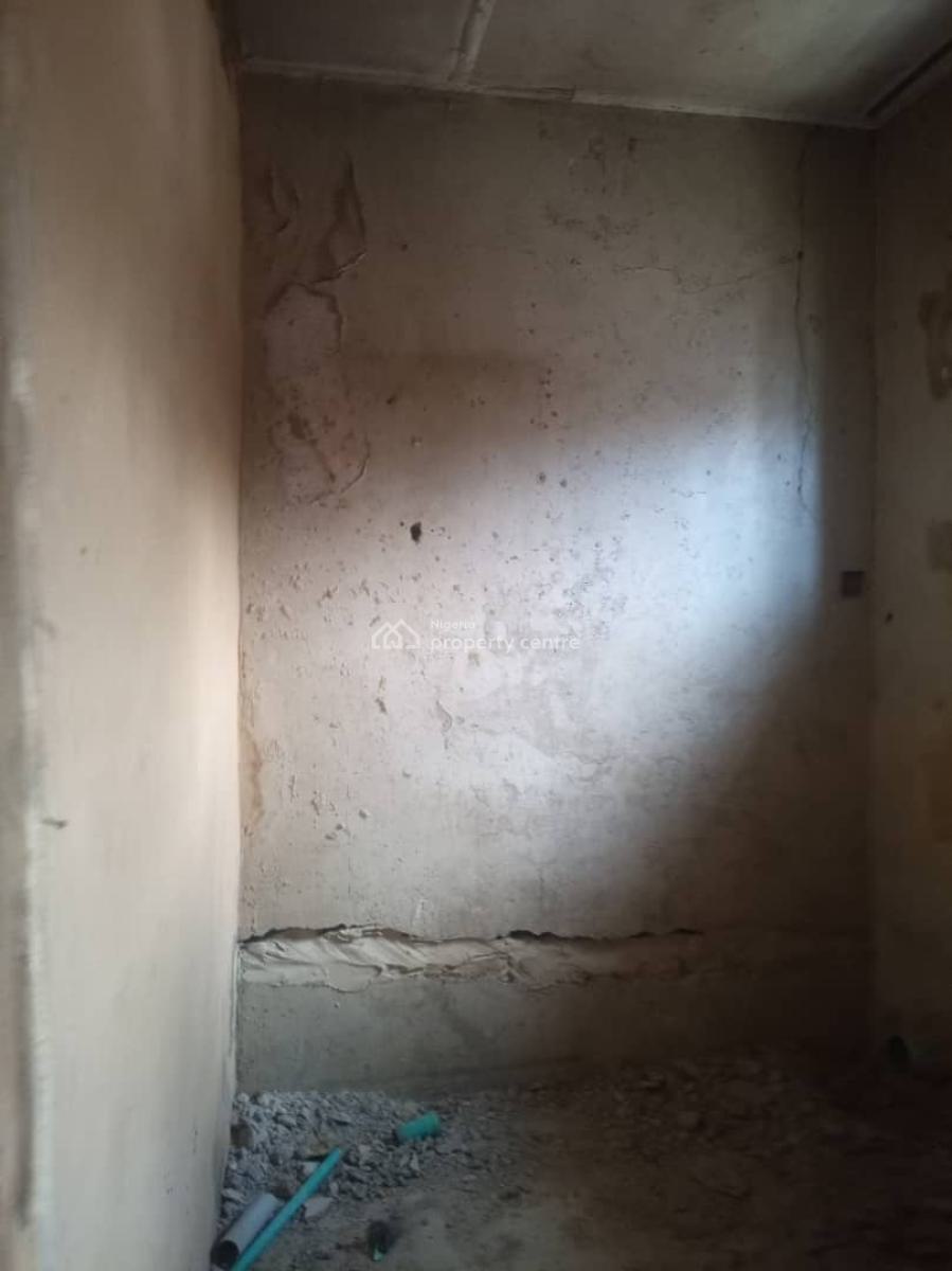 a Roomself Contain Is Available in Ifako, Gbagada, Lagos., Ifako, Ifako, Gbagada, Lagos, Self Contain (single Rooms) for Rent